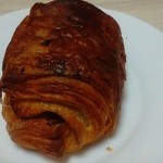 オ・プティ・フリアンディーズ - パン・オ・ショコラ
                                　237円