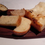 クッチーナ イタリアーナ ガッルーラ - パン