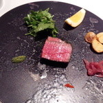 クッチーナ イタリアーナ ガッルーラ - 香川産オリーブ牛の赤身肉炭火焼き