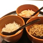 富小路 やま岸 - ご飯の共　①ちりめん柚子胡椒②明太子白ワイン漬け③なめこの柚子酢