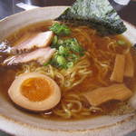 越後秘蔵麺　無尽蔵  - 鶏ガラ醤油・細麺・あっさり