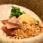 富小路 やま岸 - 蛍烏賊と菜花　酢味噌とクラッシュアーモンド