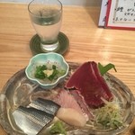 旬菜 すがや - 刺身盛り合わせ。これも330円也