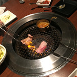 Yakiniku Kotatsu - 