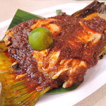 Newton Hawker Centre - エイのBBQ