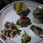 お一人様限定おつまみ盛り合わせ！日々違いお得！その後のツマミの指針を決めるにも良し♪