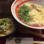 うどん処 いづも - ミニ他人丼と玉子とじかすうどん