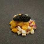 モンプチコションローズ - 28年4月　蛸とパパイヤのタルタル　トンブリキャビア添え