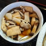 きのこ汁うどん（780円）※大盛無料