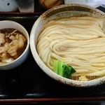 肉汁うどん（780円）※大盛無料