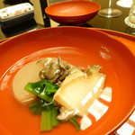 名古屋 浅田 - ２月　煮物：蒸しあわび、風呂吹き大根、舞茸、ほうれん草