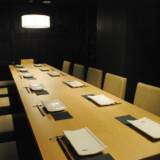 [Private room/table/counter] We can accommodate various scenes.