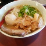 らーめん 豚鬼 - 味玉和豚900円（ピンボケすいません）