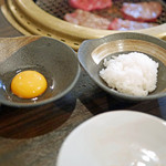 SATOブリアン - ご飯と生卵...