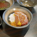 SATOブリアン - 宮崎牛和牛のヒレ、ご飯と卵ですき焼き風に...