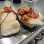 寿司 魚がし日本一 - 煮ハマグリ。江戸前のならでは