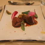 ブルーレマン名古屋 - 国産牛ヒレ肉とトリュフを詰めた岡崎おうはん鶏