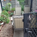 カフェ・ド・シフォン - お天気の良い日は庭で癒されます