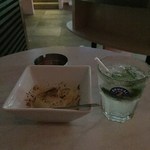 333 STANDING LOUNGE - 南仏産ダフィノワ（ポテトグラタン）・モヒート