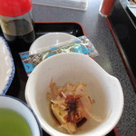 Wafu Uresutoran Nyu-Iiduka - 味付け海苔と一緒に添えられた小鉢は冷奴でした。
                      