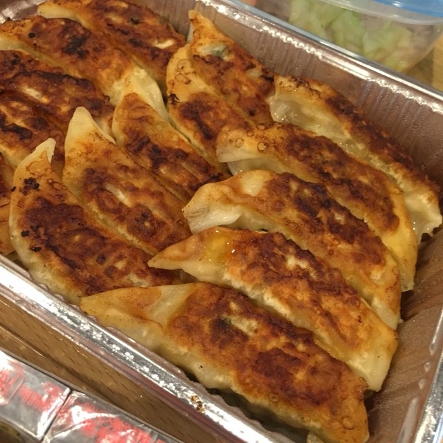 テイクアウトにもいい 人気の亀戸餃子の錦糸町店 By Gomu Gomu 亀戸ぎょうざ 錦糸町店 かめいどぎょうざ 錦糸町 餃子 食べログ