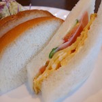 カフェ＆グリル自家焙煎珈琲 山富士珈琲店 - サンドイッチのアップ