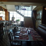 お店に入るとまず見えるのがカフェスペース☆