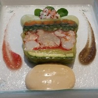 シェ・イノ - オマールエビのガトー仕立て