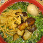 穴場 - 豚ニラ　メンマ　煮たまごトッピング