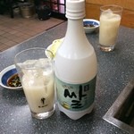 萩之茶屋鶴一 - マッコリ