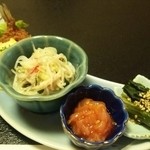 季節料理　ととや - \3500のコースです         魚のフライ・春雨サラダ・海鮮キムチ・ほうれん草の煮浸し