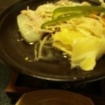 季節料理　ととや - ぼやけ〜    豚肉の蒸し焼き