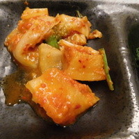 川崎名物 炭火焼肉 食道園 - 二種のキムチ（白菜・大根）