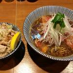 寿製麺 よしかわ - 肉めしと限定の春の鰤そば。