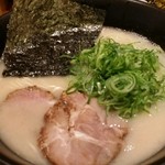 一笑 - 博多ラーメン