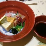 Umenohana - お造り　鮪とゆば豆腐