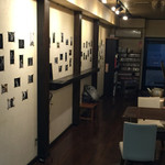ひねもす ほっと茶屋 - 店内…Djangoさんの写真展が開催されていました。