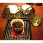 片岡鶴太郎工藝館 ミュージアムカフェ - おしゃれな器でコーヒーを！