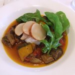 メゾン ドゥ アッシュ - ラタトゥユ帆立の燻製と温度卵を添えて