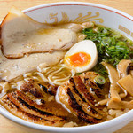 尾道ラーメン 喰海 - ラーメン王・石神氏とのコラボ「炙り角煮ラーメン」