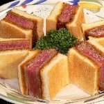 ビーハイブ - 料理写真:ビフカツサンド