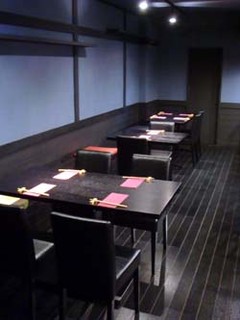 MiwaMiya - テーブル席×３