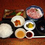 三河屋 - 鯉のあらい定食