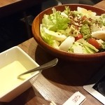 鉄板焼・お好み焼 ごっつい 笹塚店 - サラダ