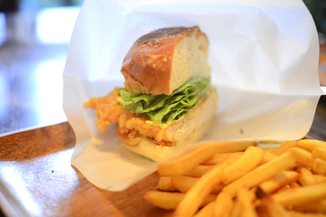 ヒデコズ カフェ Hideko S Cafe 嘉手納町 シーフード 食べログ