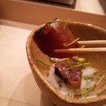 寿司処 しん - 鰹のづけ リフト