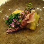 寿司処 しん - 先付　とり貝とホタル烏賊の酢味噌  菜の花のお浸し添え