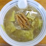 かつ平 - ワンタンメンしお味のアップ