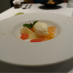 クッチーナ イタリアーナ ガッルーラ - 南知多産ピンクグレープフルーツのジュレ・ヨーグルトのソルベ☆