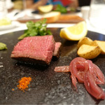 クッチーナ イタリアーナ ガッルーラ - 香川県産オリーブ牛の炭火焼き☆徳島県産のクレソンと芹のサラダと新ジャガ弓削塩・小豆島新オリーブのタップナード・タスマニア粒マスタード